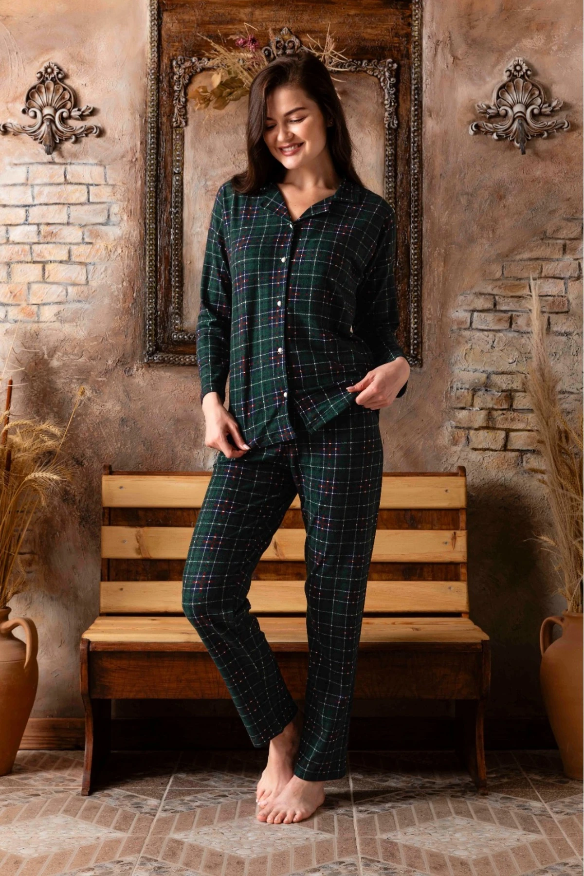 Kadın Yeşil Kareli Gömlek Süet Pijama Takımı