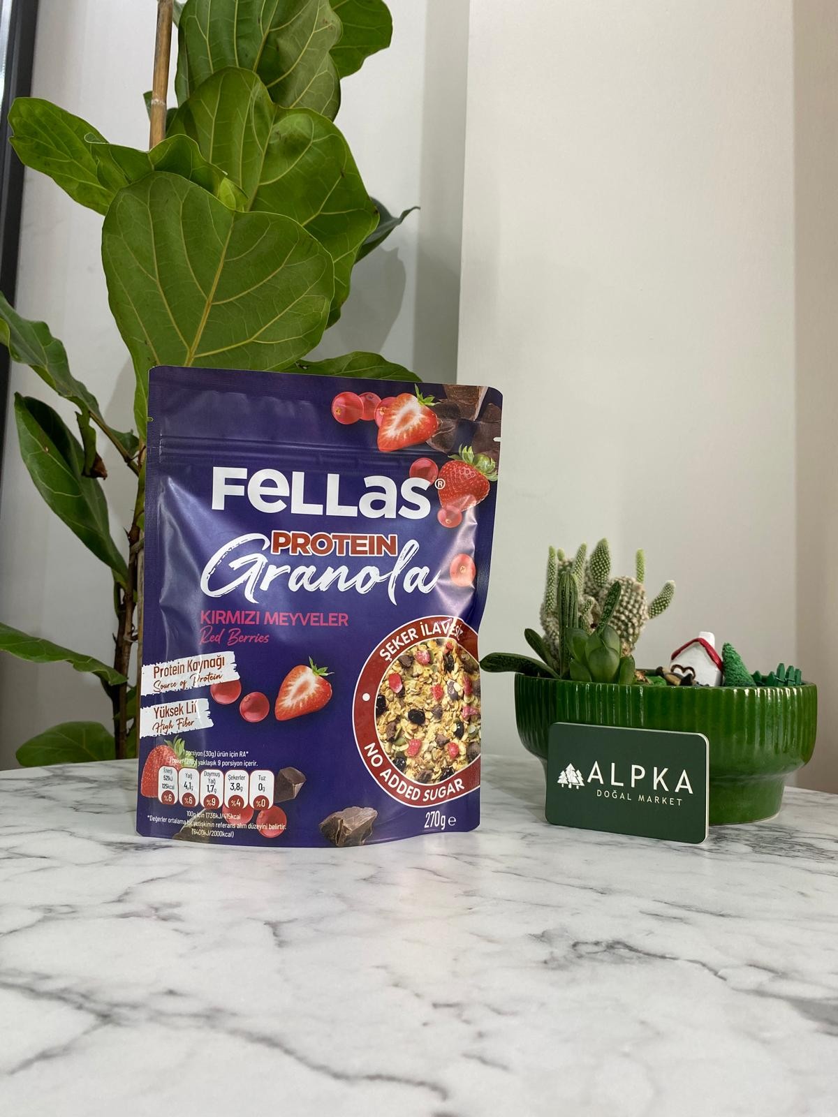 FELLAS - KIRMIZI MEYVELER PROTEİN GRANOLA