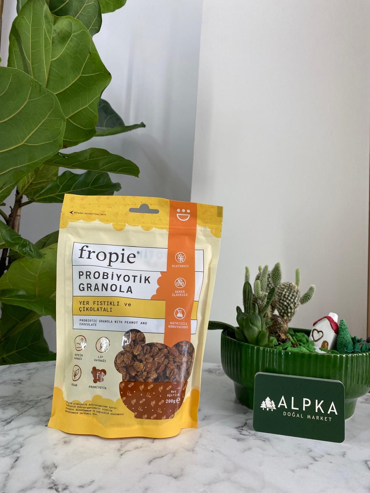 FROPİE - YER FISTIKLI VE ÇİKOLATALI PROBİYOTİK GRANOLA 