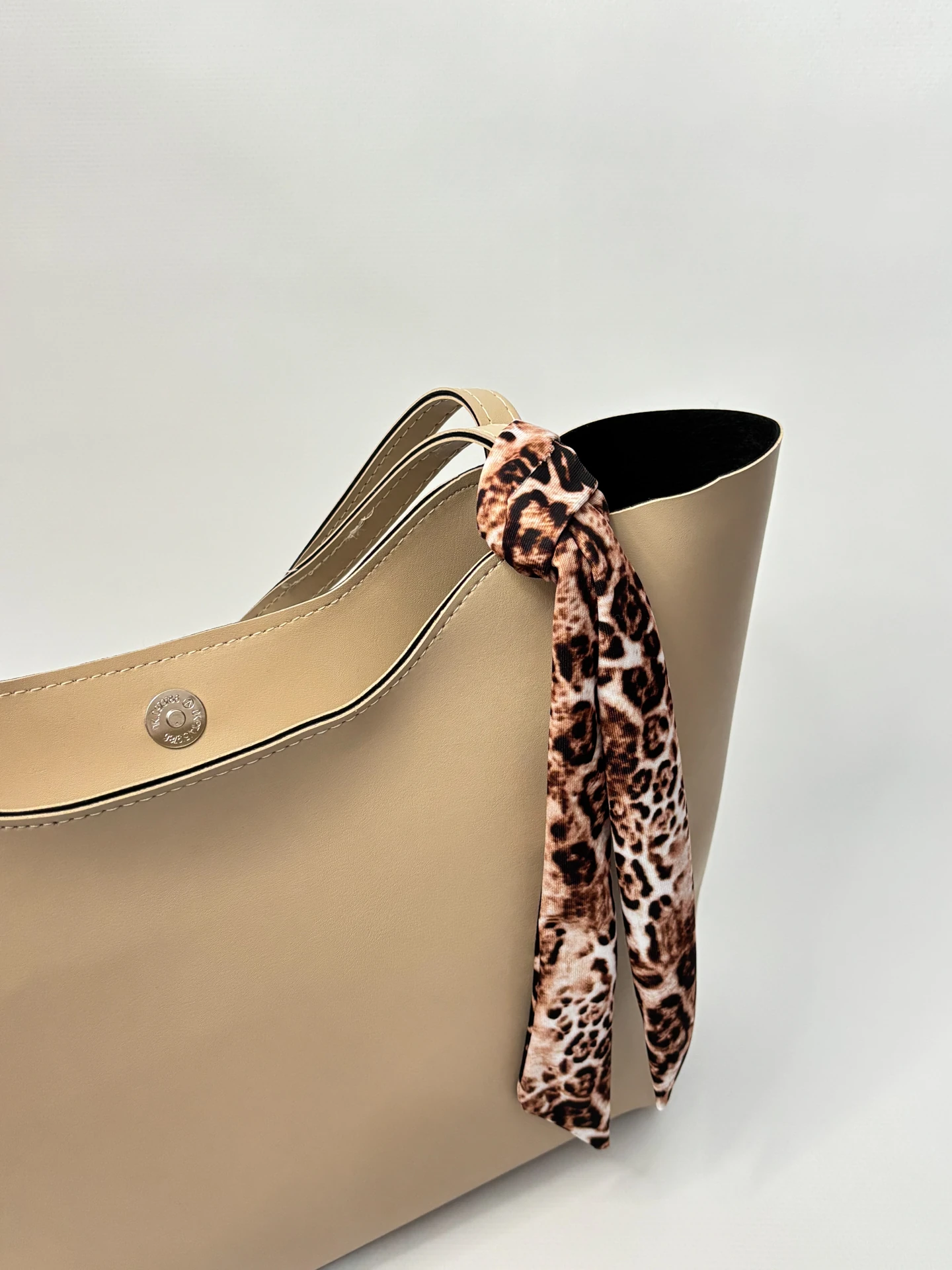 Elena Krem Mat Fermuar Detaylı Kadın Omuz Çantası