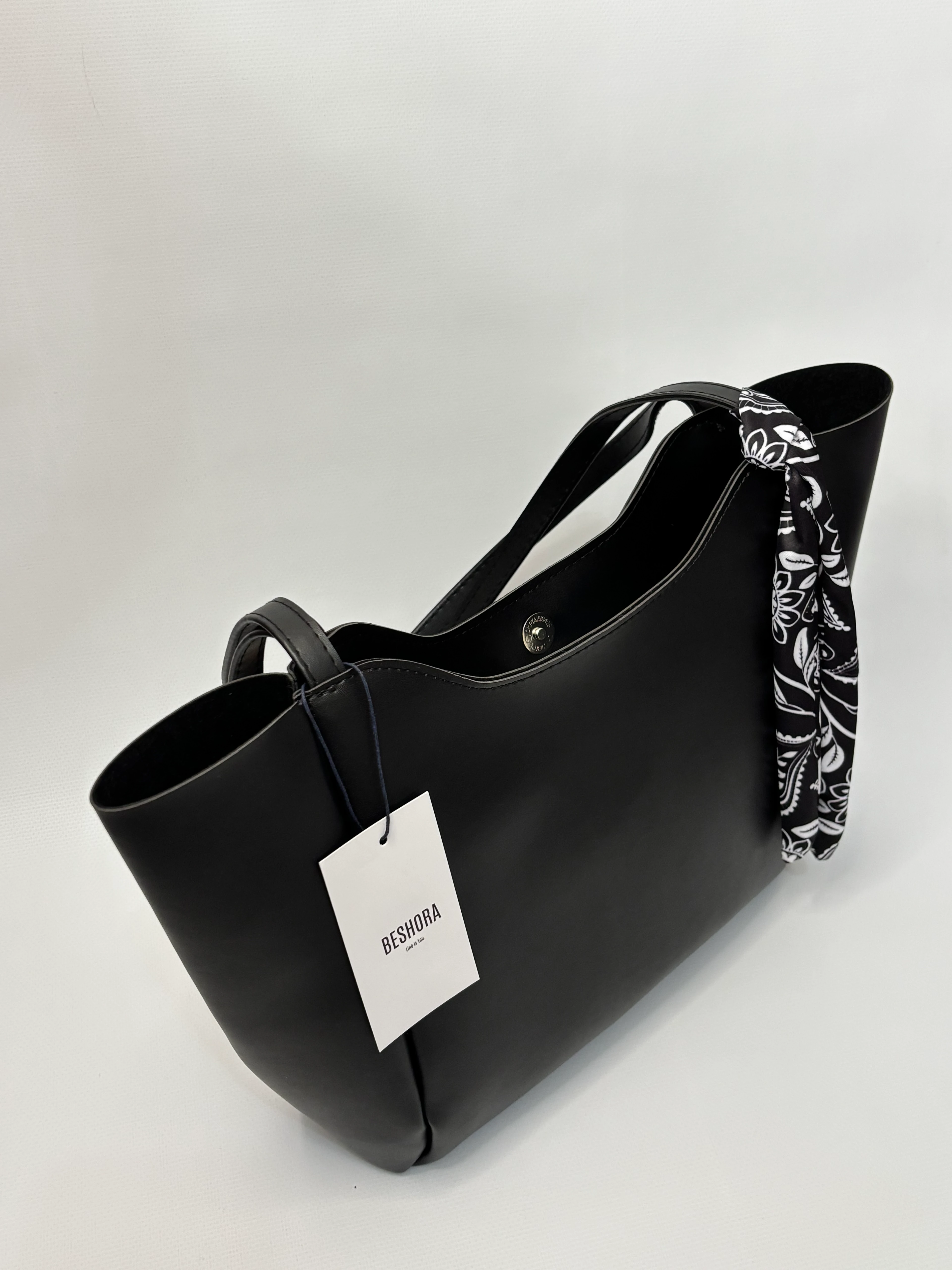 Elena Siyah Mat Fermuar Detaylı Kadın Omuz Çantası