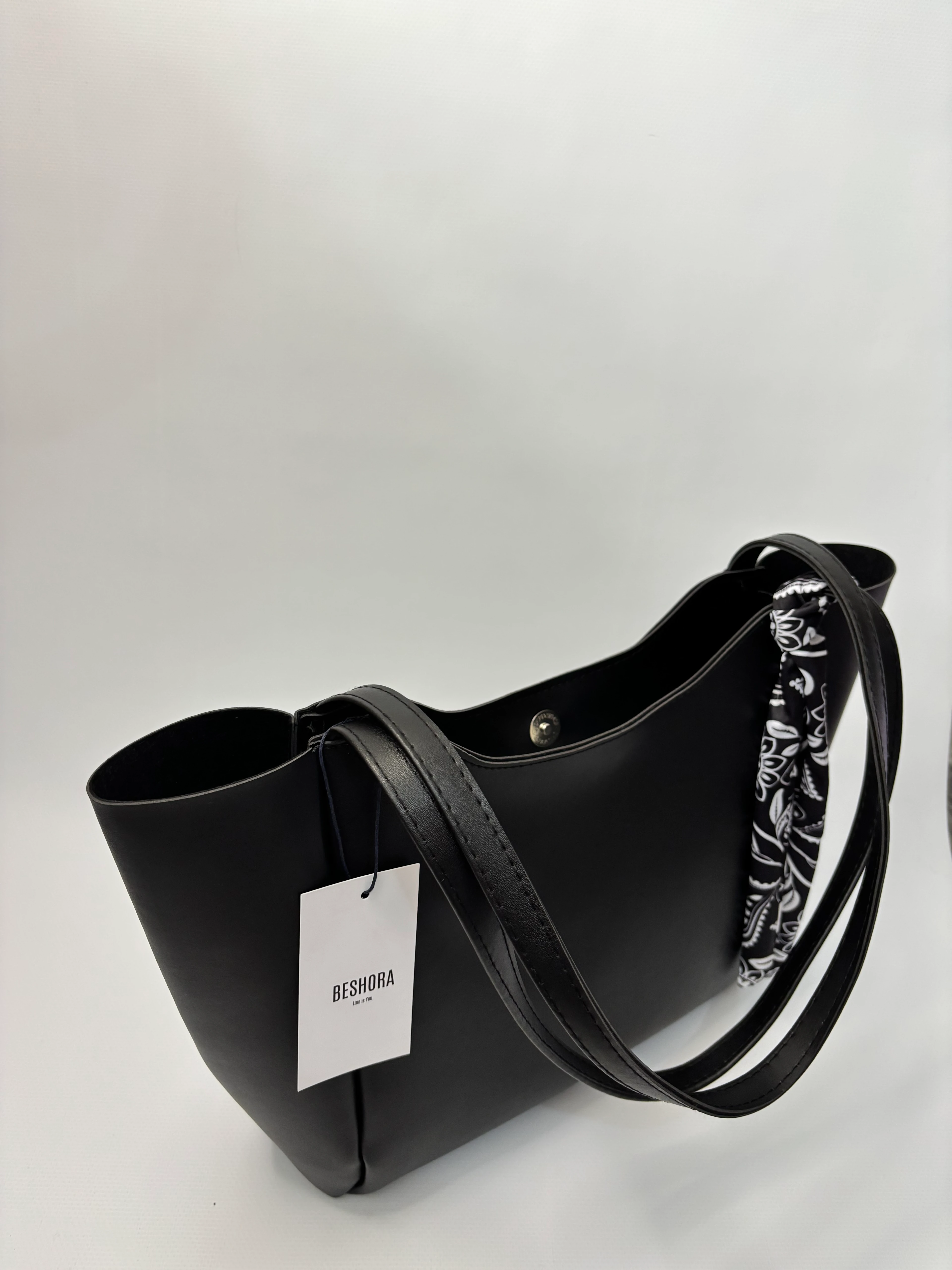 Elena Siyah Mat Fermuar Detaylı Kadın Omuz Çantası