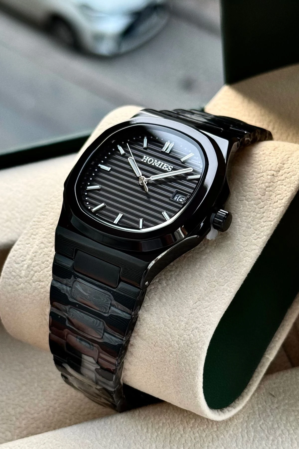 ERKEK KOL SAATİ TAKVİM GÖSTERGELİ HEDİYELİK KUTUSU VE BİLEKLİK HEDİYELİ .HMMYS50