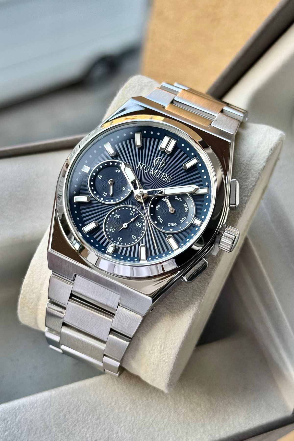 Erkek Kol Saati Orjinal Hediyelik Kutusu ve Bileklik Hediyeli Tüm Foksiyonları Çalışır.HMBSR83G494