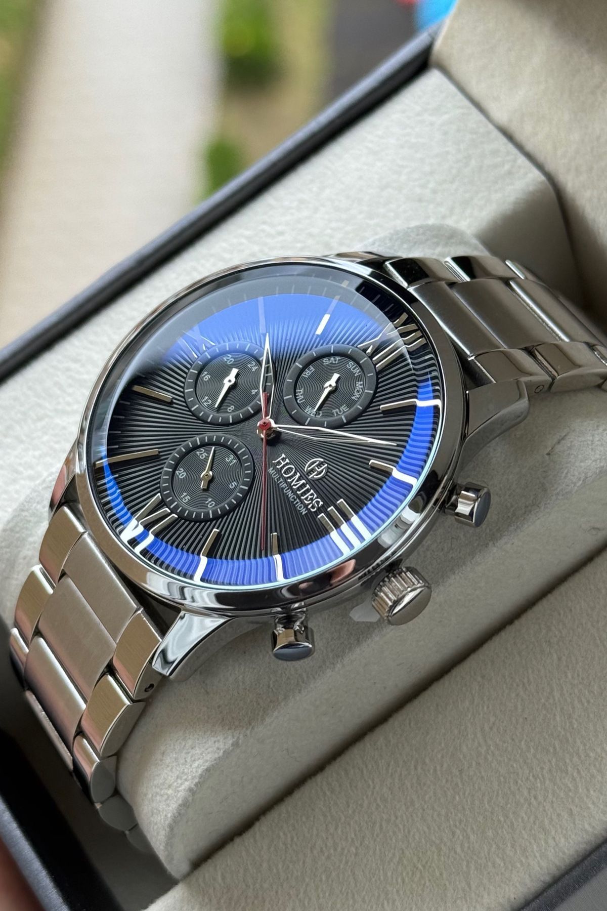 ERKEK KOL SAATİ ORJİNAL HEDİYELİK KUTUSU VE BİLEKLİK HEDİYELİ TÜM FOKSİYONLARI ÇALIŞIR.HMSHF746485