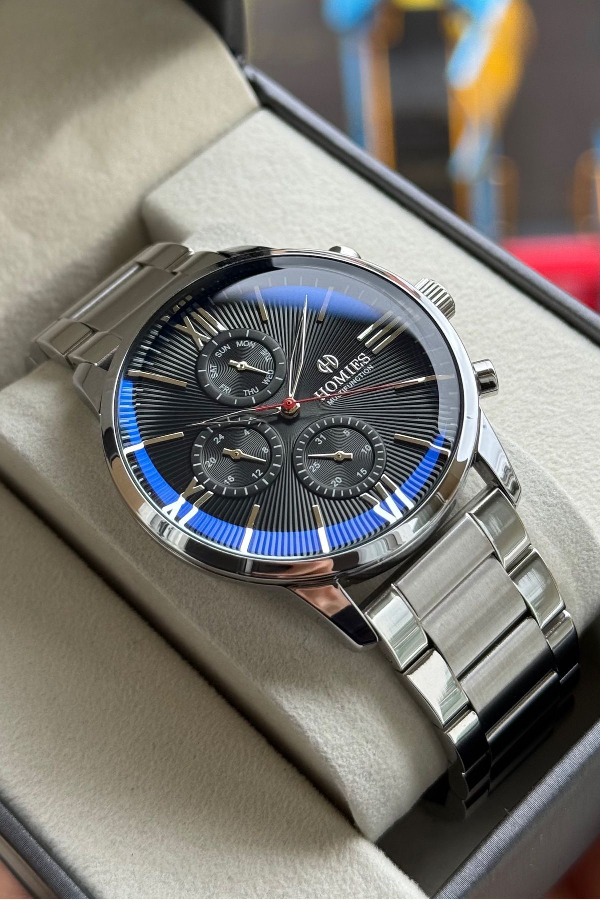 ERKEK KOL SAATİ ORJİNAL HEDİYELİK KUTUSU VE BİLEKLİK HEDİYELİ TÜM FOKSİYONLARI ÇALIŞIR.HMSHF746485