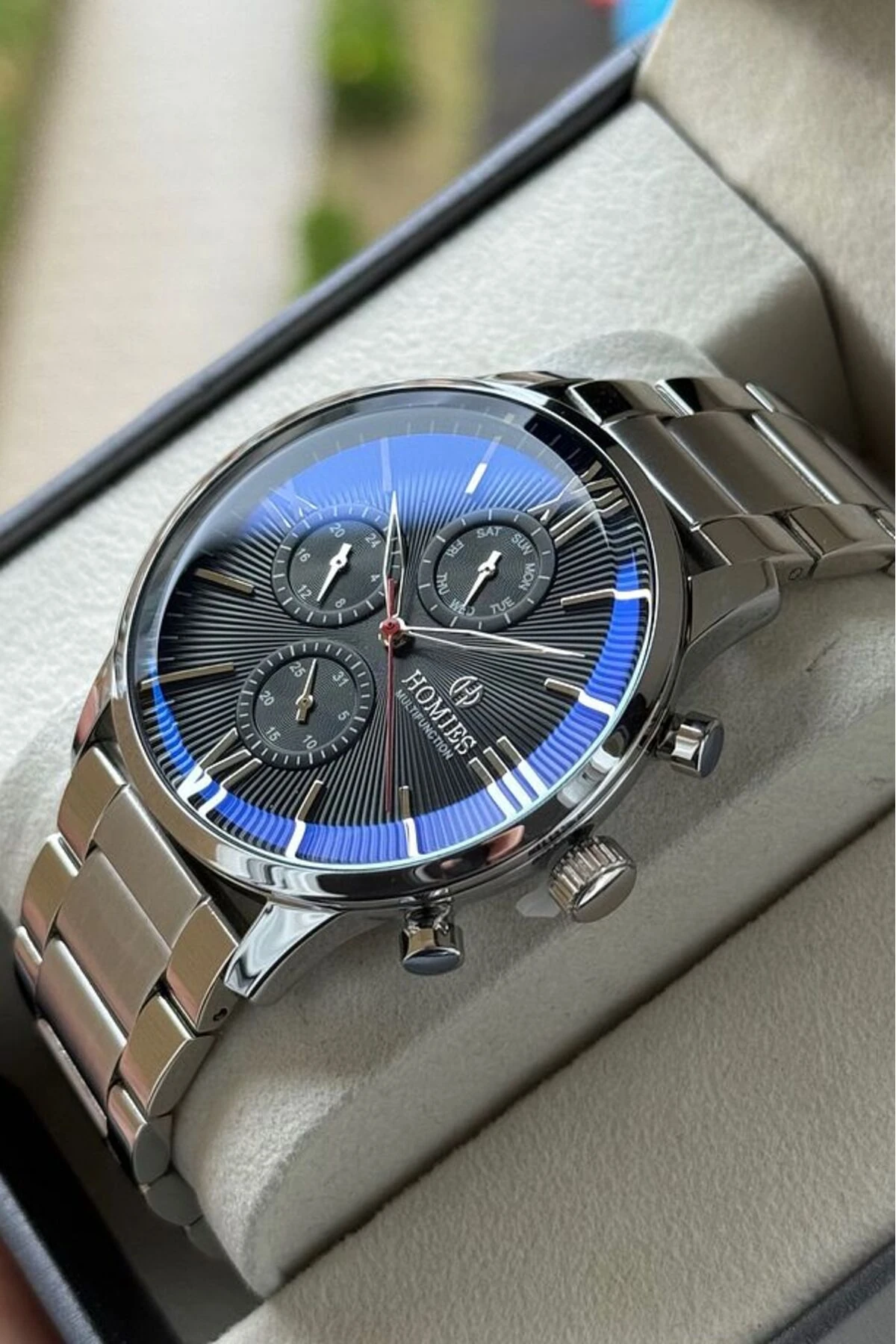 ERKEK KOL SAATİ ORJİNAL HEDİYELİK KUTUSU VE BİLEKLİK HEDİYELİ TÜM FOKSİYONLARI ÇALIŞIR.HMSHF746485