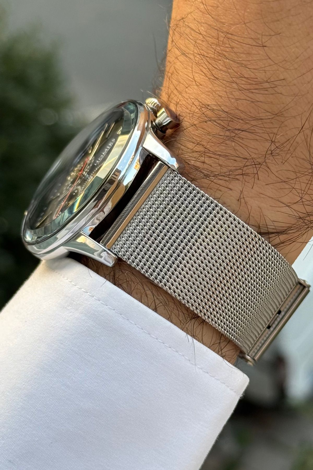 ERKEK KOL SAATİ GÜMÜŞ RENK ORJİNAL PASLANMAZ ÇELİK HASIR KORDON HEDİYELİ KUTUSU VE BİLEKLİK.