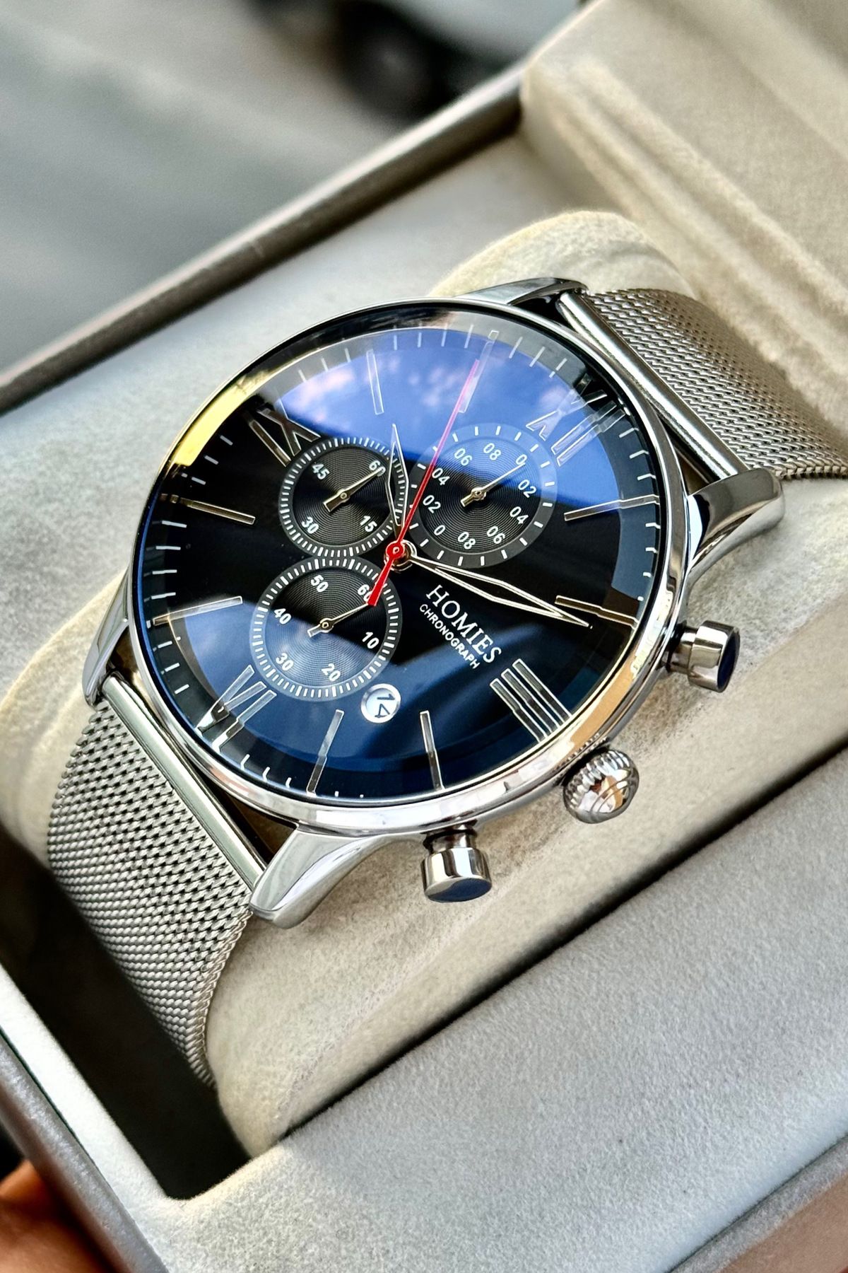 ERKEK KOL SAATİ GÜMÜŞ RENK ORJİNAL PASLANMAZ ÇELİK HASIR KORDON HEDİYELİ KUTUSU VE BİLEKLİK.