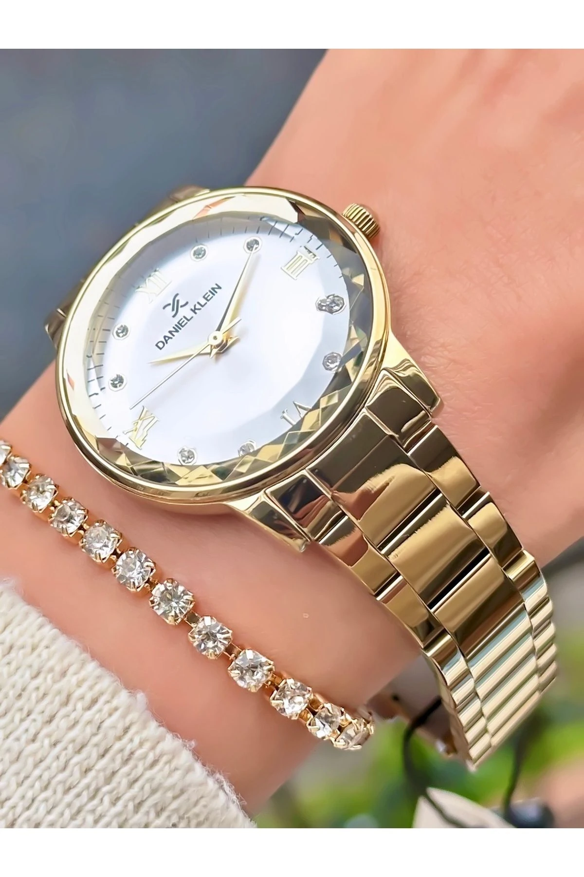 Çelik Kordon Kadın Kol Saati+ Bileklik