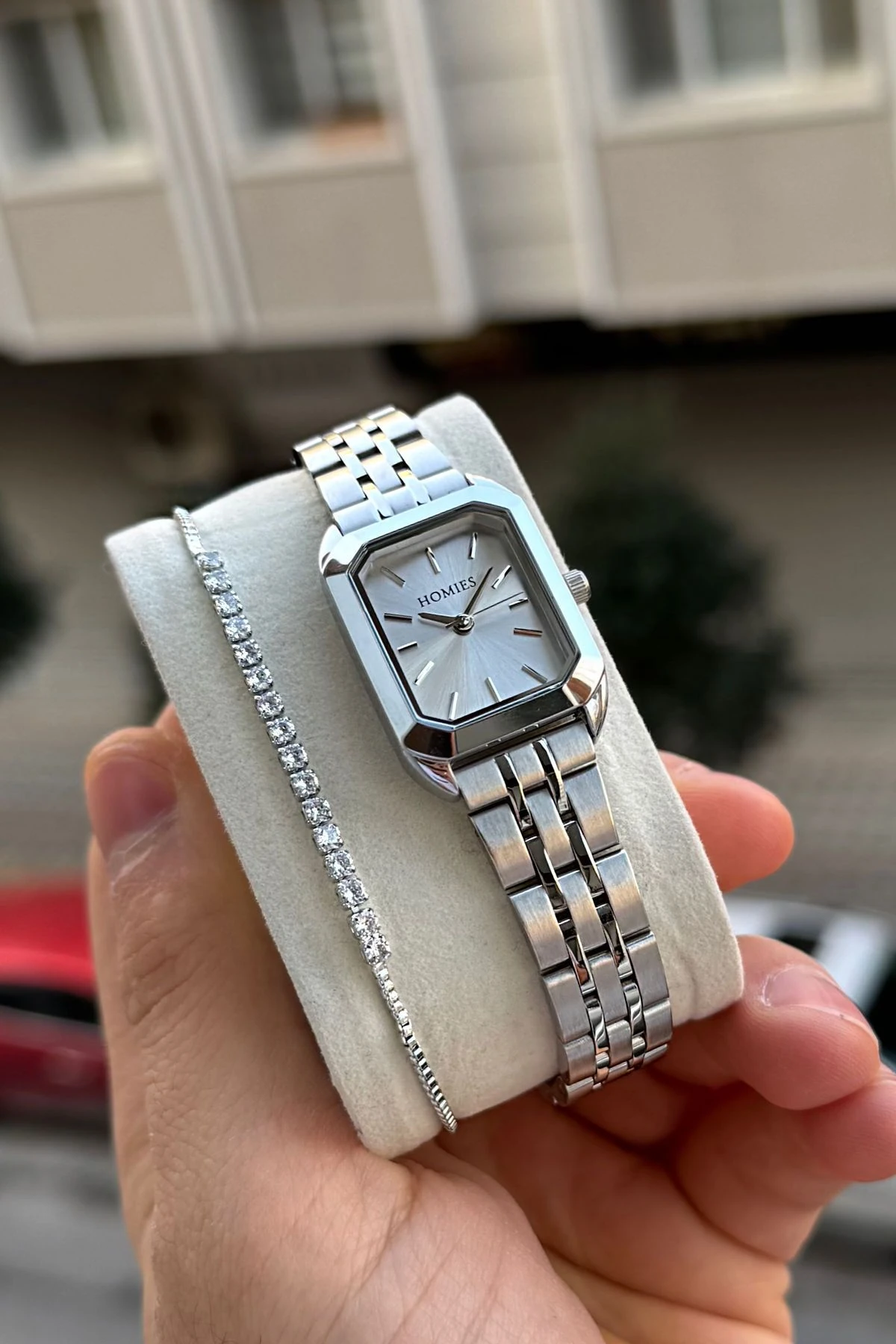 HOMİES MARKA ÇELİK KADIN KOL SAATİ + hediye bileklik