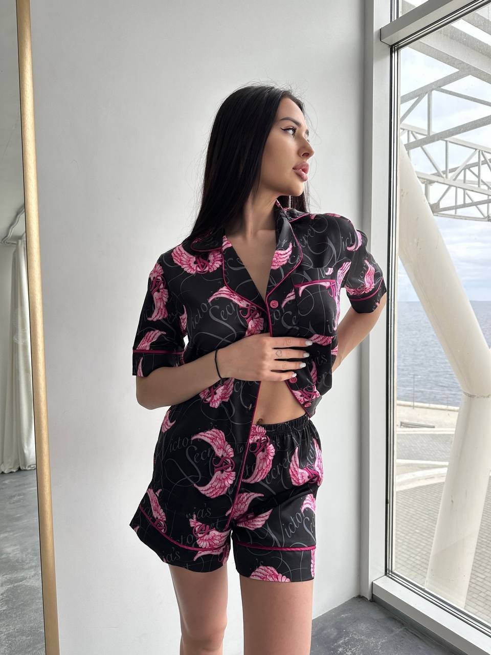 Victoria's Secret Anka Kuşlu Saten Şortlu Takım Composition: 95% satin, 5% lycra