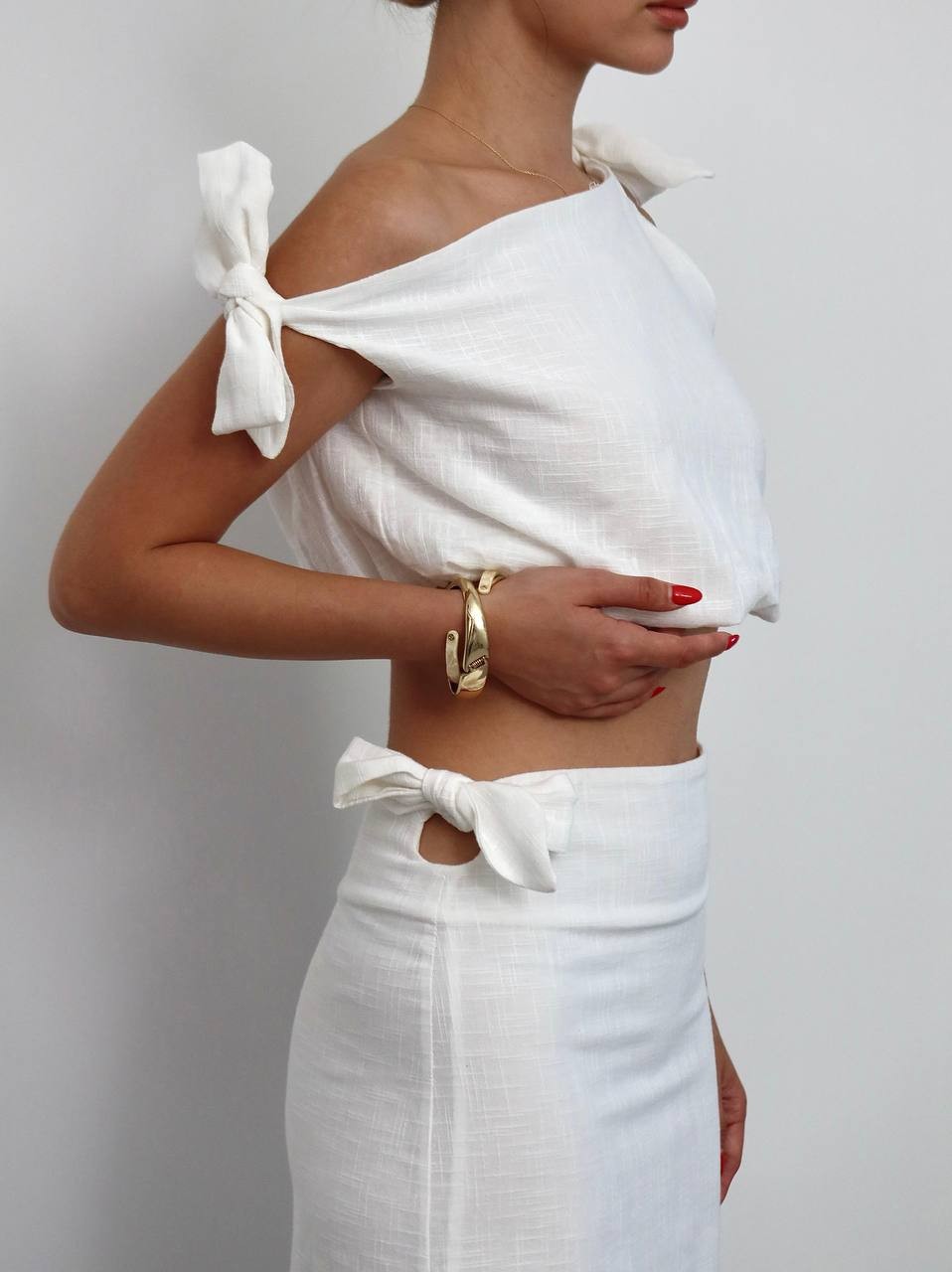 Fiyonk Detaylı Keten Crop Bluz Uzun Etek Takım