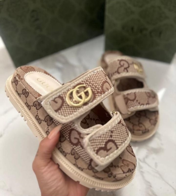 İthal Gucci Terlik