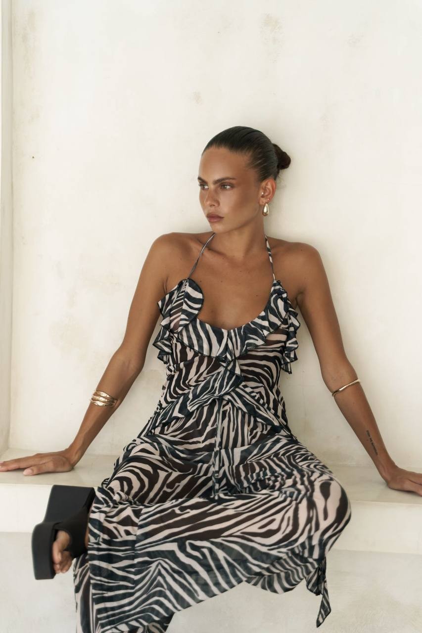 Fırfır Detaylı Siyah Crop Pantolon Takım