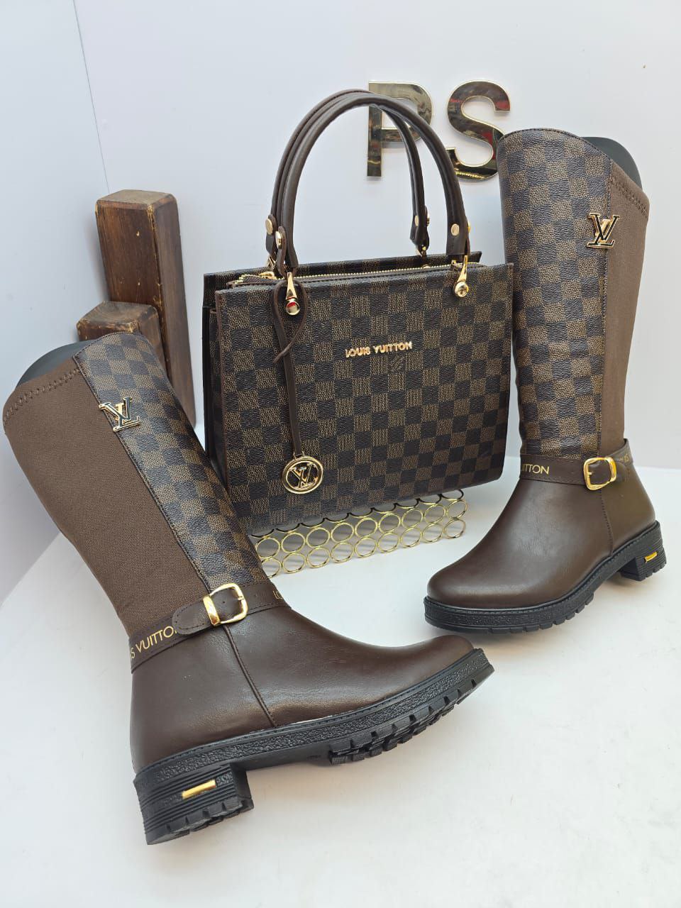 İthal Louis Vuitton Çanta Çizme Seti