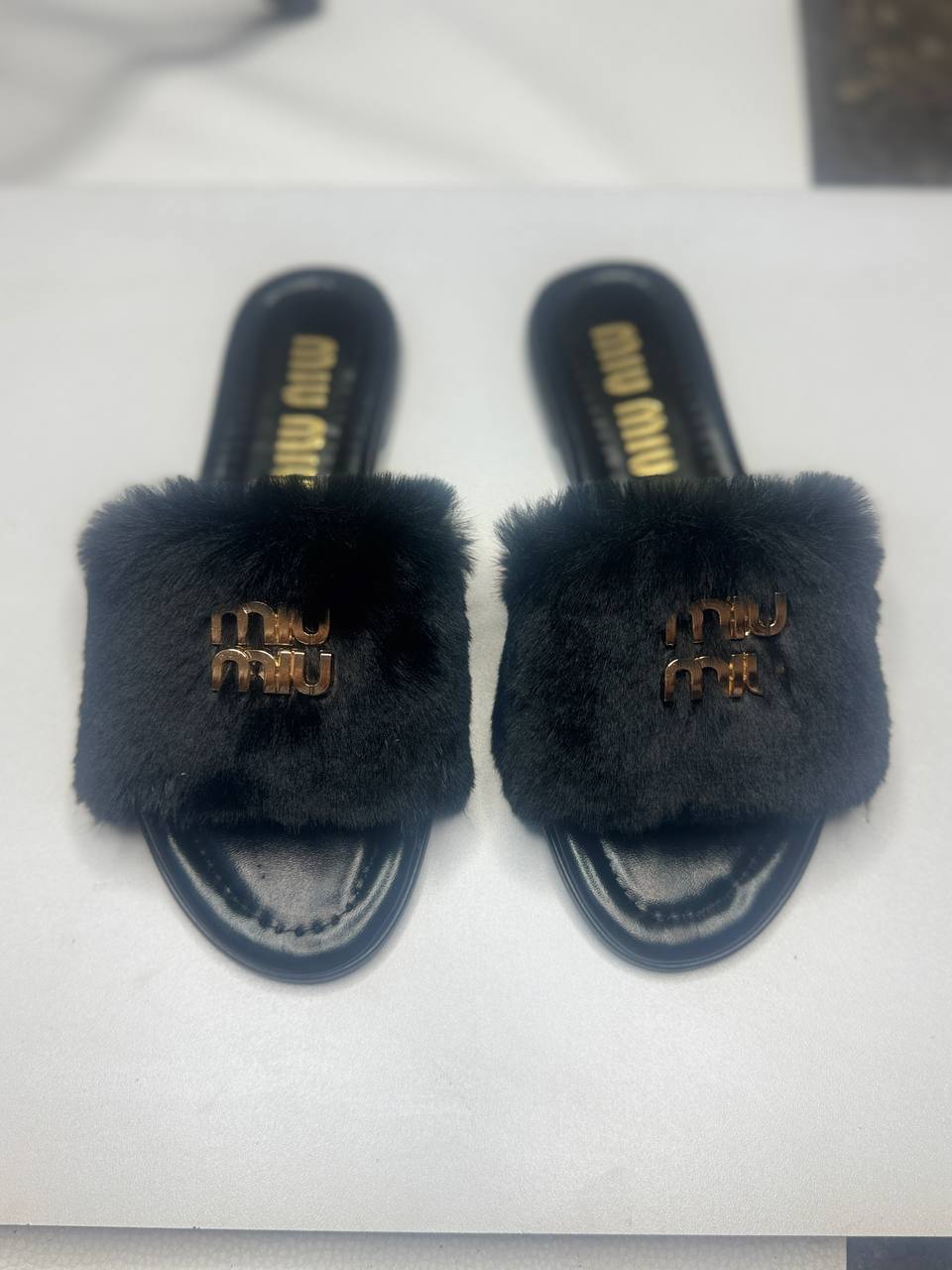 İthal Miu Miu Tüylü Terlik