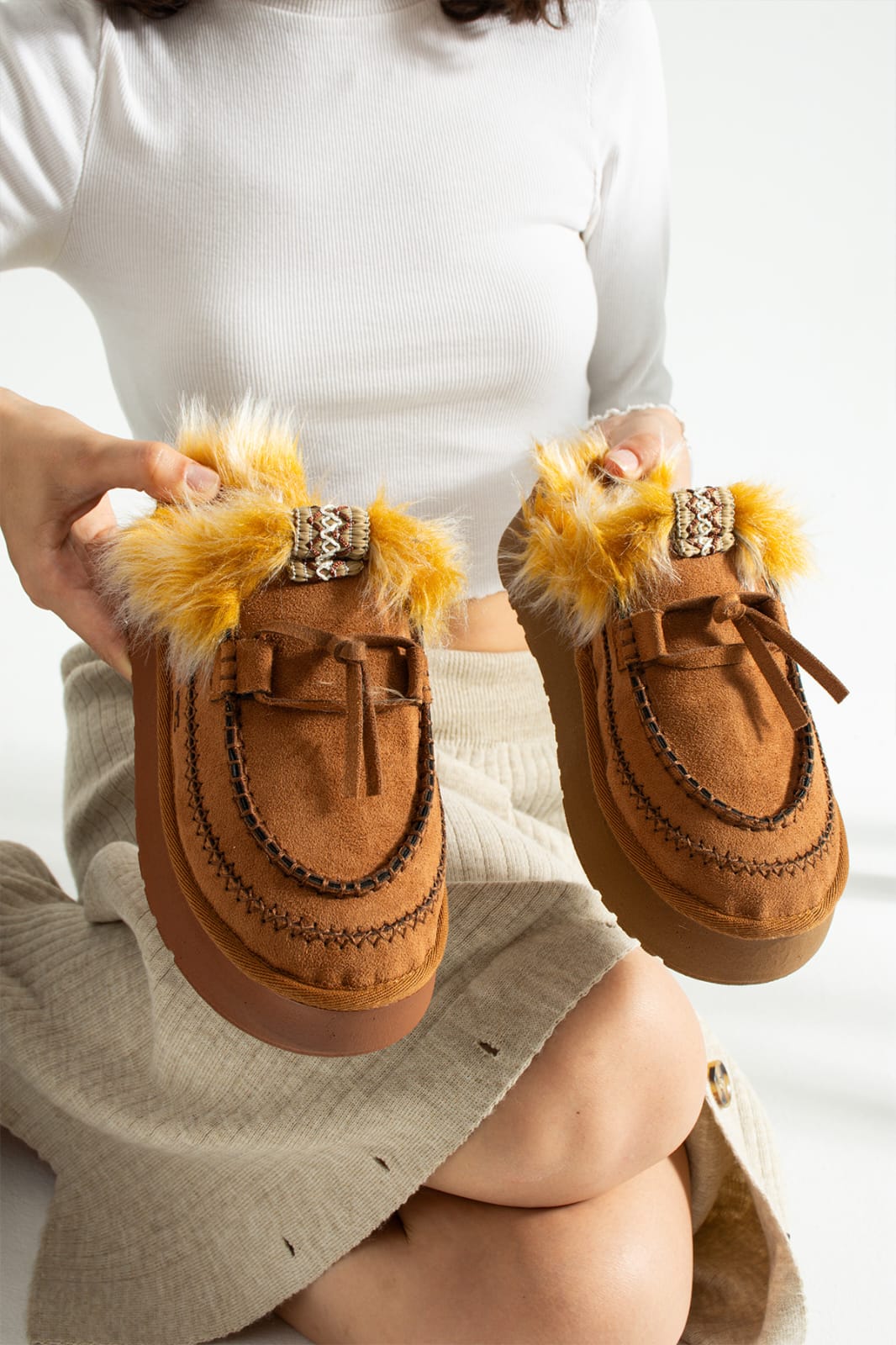 İthal Ugg Tüylü Tabanlı Terlik 