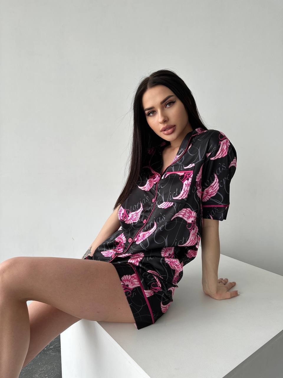Victoria's Secret Anka Kuşlu Saten Şortlu Takım Composition: 95% satin, 5% lycra