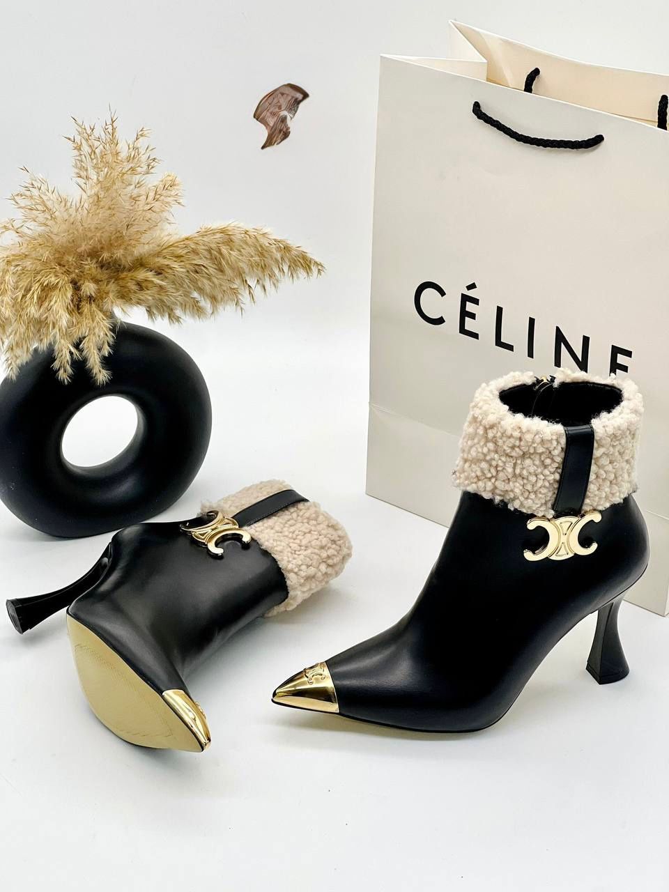 İthal Celine Peluş Detaylı Topuklu Bot