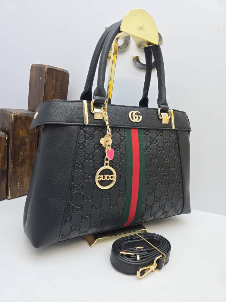 İthal Gucci Siyah Deri Detaylı Çanta