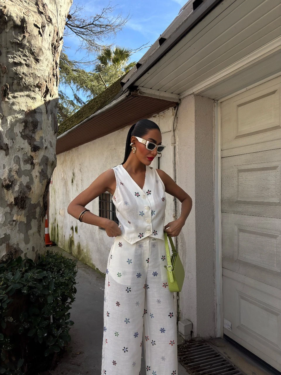 Desenli Detaylı Yumuşak Keten Takım % 100 Pamuk