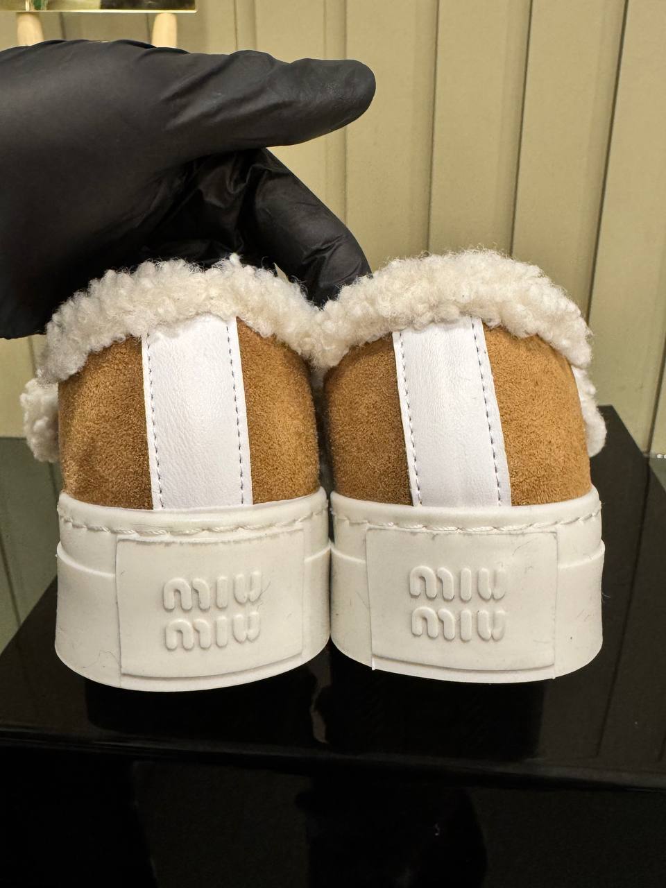 İthal Miu Miu Peluş Detaylı Ayakkabı