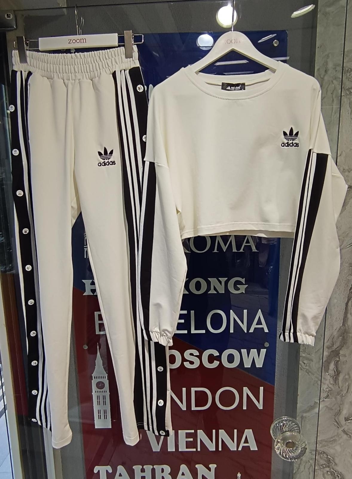 Adidas Penye Takım Yan Şerit Detaylı Spor Takım Orjinal Görseldir.
