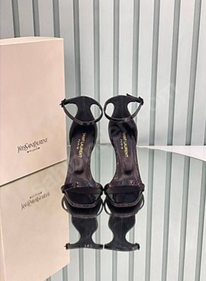 Saint Laurent Açık Topuklu Ayakkabı