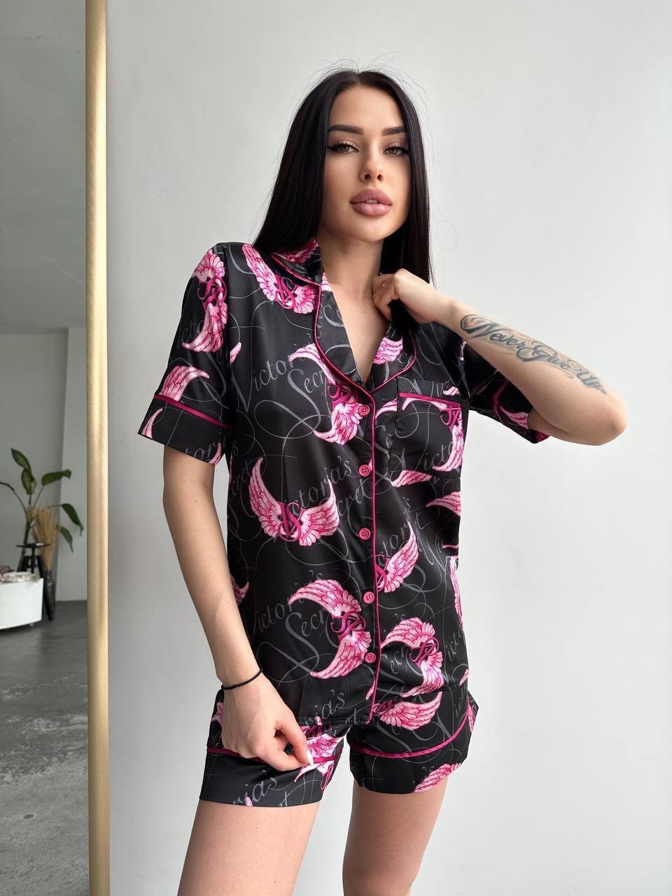 Victoria's Secret Anka Kuşlu Saten Şortlu Takım Composition: 95% satin, 5% lycra