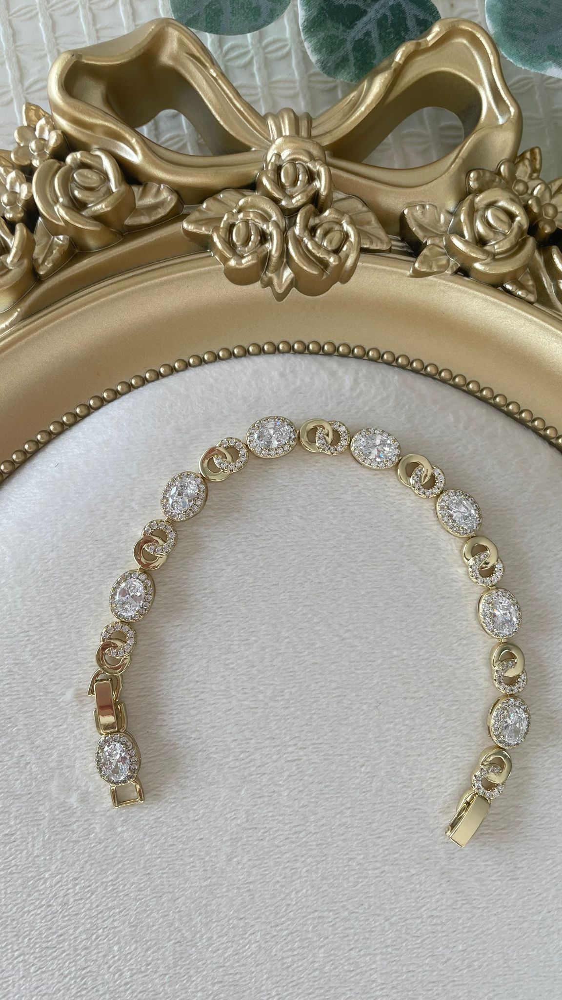 Vip Oval Taşlı 14K Bileklik