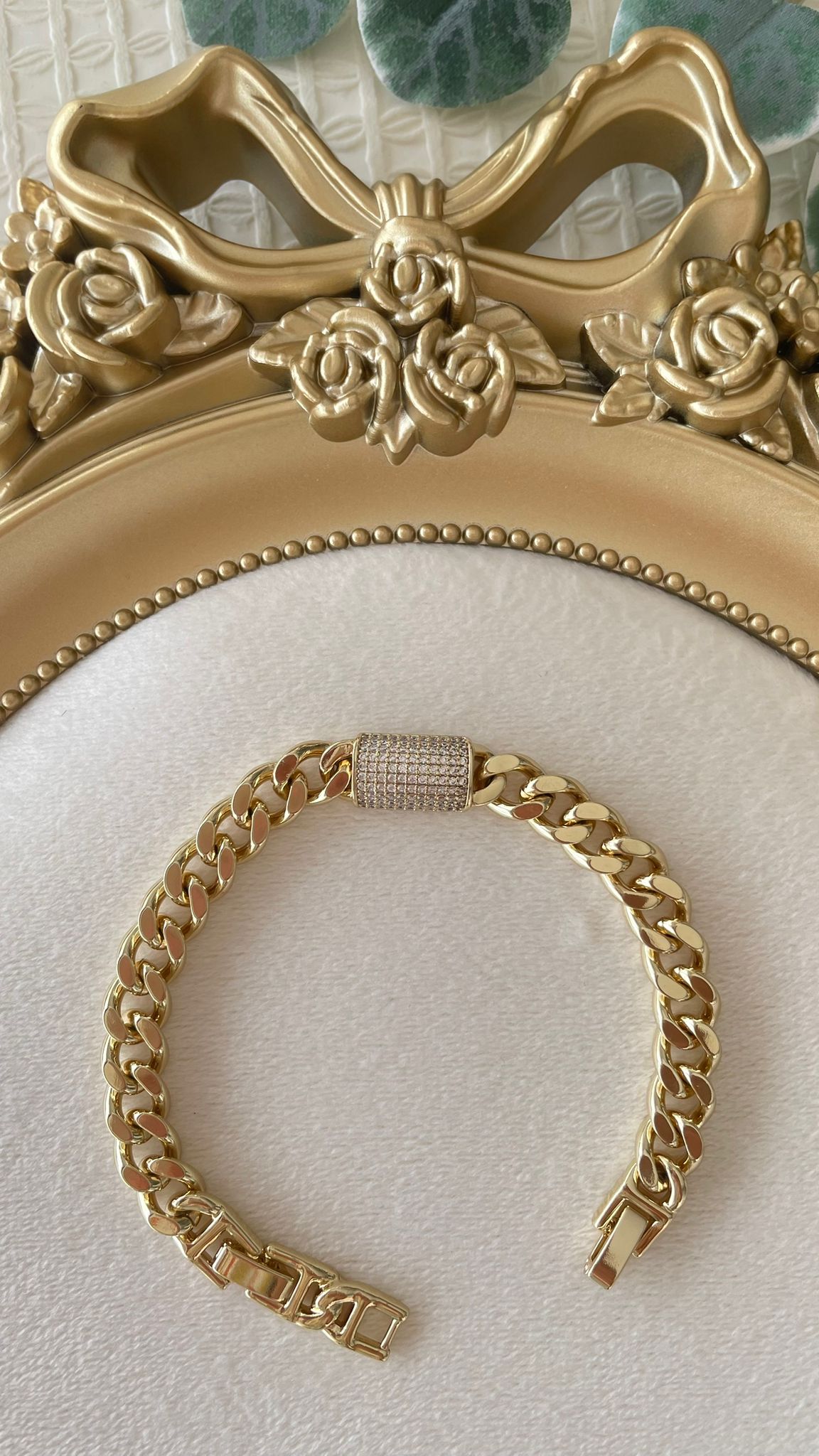 Vip 14K Ortası Taşlı Gurmet model Bileklik