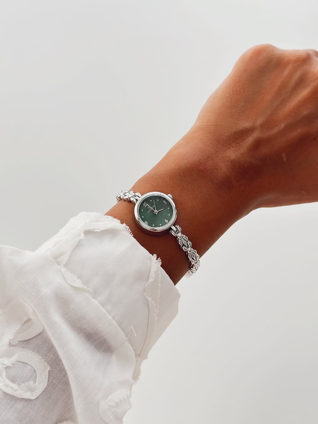 Janice Yeni Sezon İnce Kordon Kadın Kol Saati Gümüş (Yeşil Kadran)

