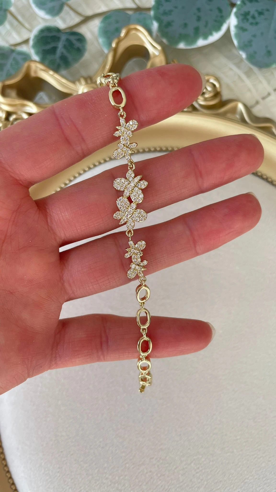 Vip 14K Taşlı Kelebekli Bileklik