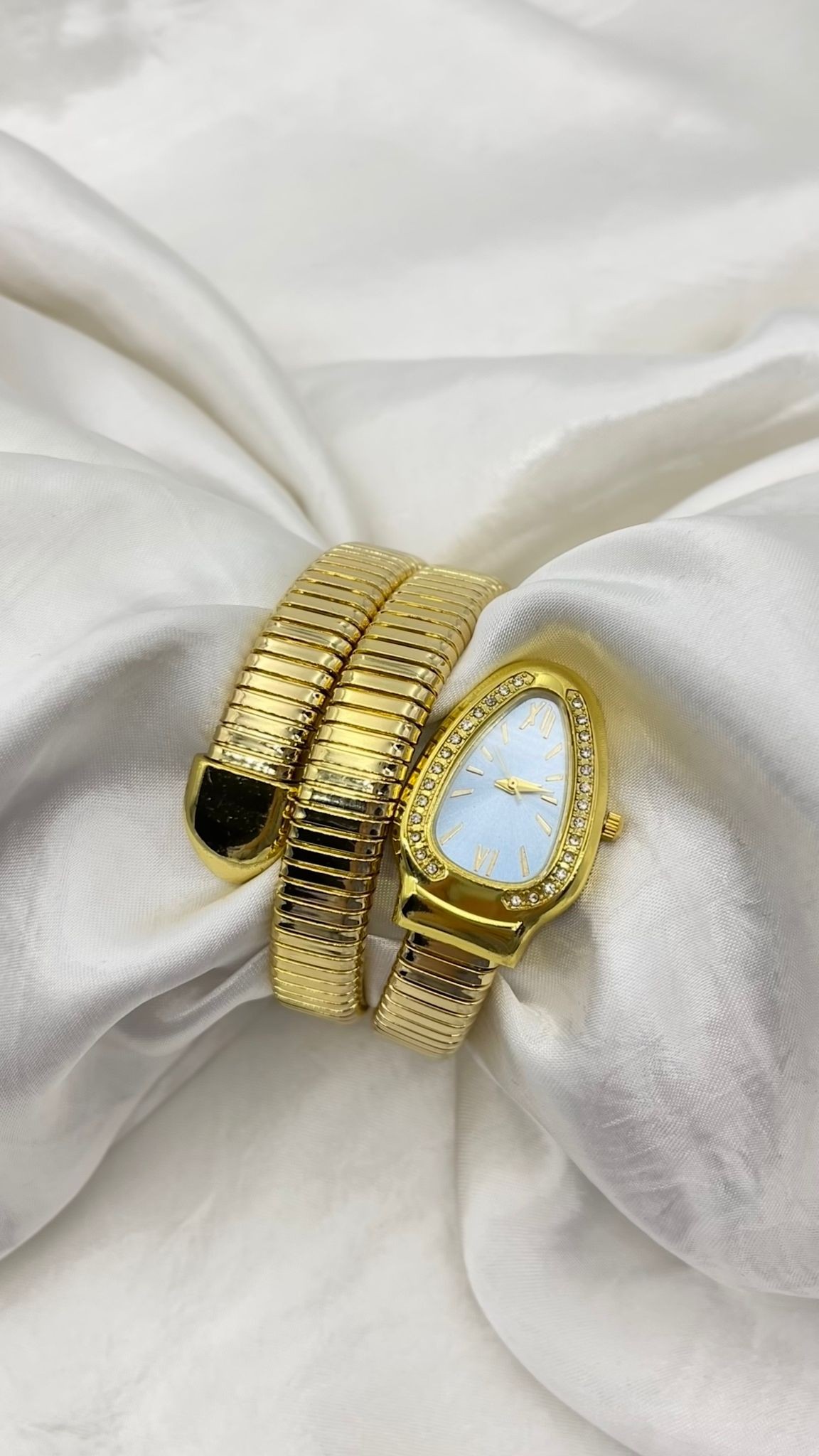 Gold Renk Yılan Model Saat - BEYAZ