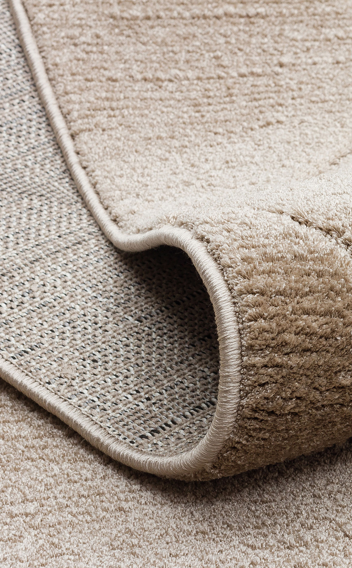 Yumuşak Dokulu Hav Vermez Halı Vizon