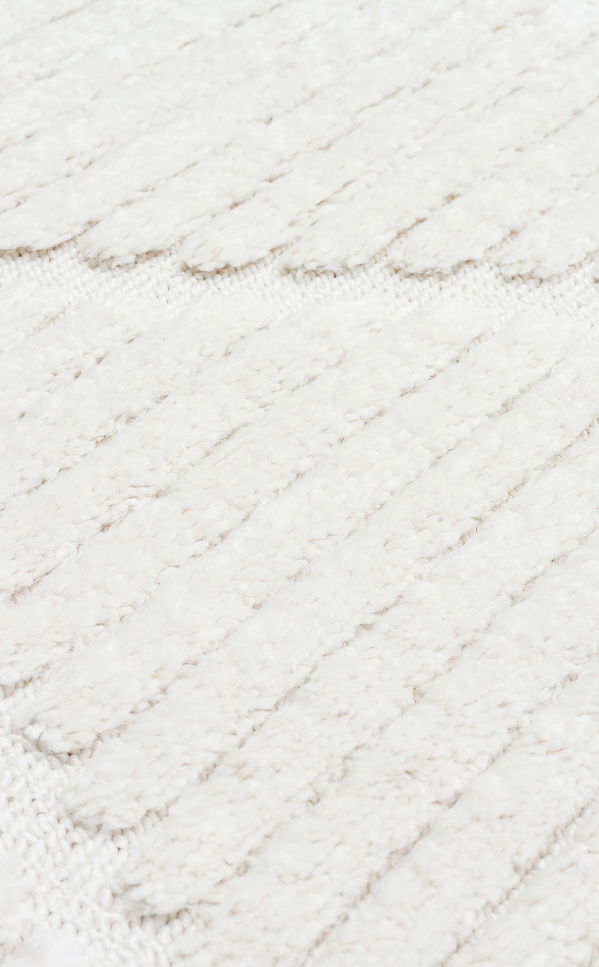 Modern Desenlere Sahip Yumuşak Tuşeli 4m2 Halı