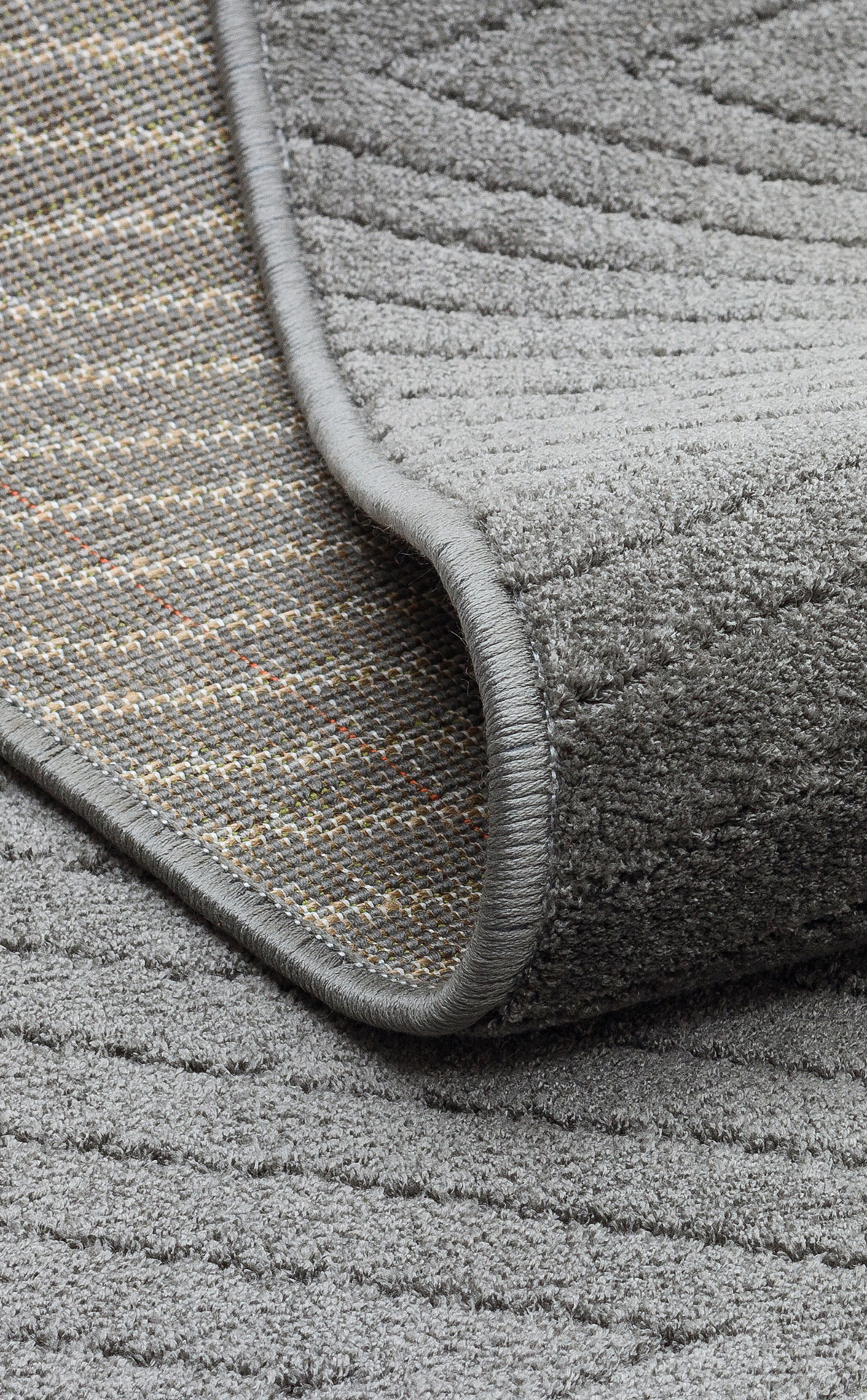 Yumuşak Dokulu Hav Vermez Halı Antrasit 4m2