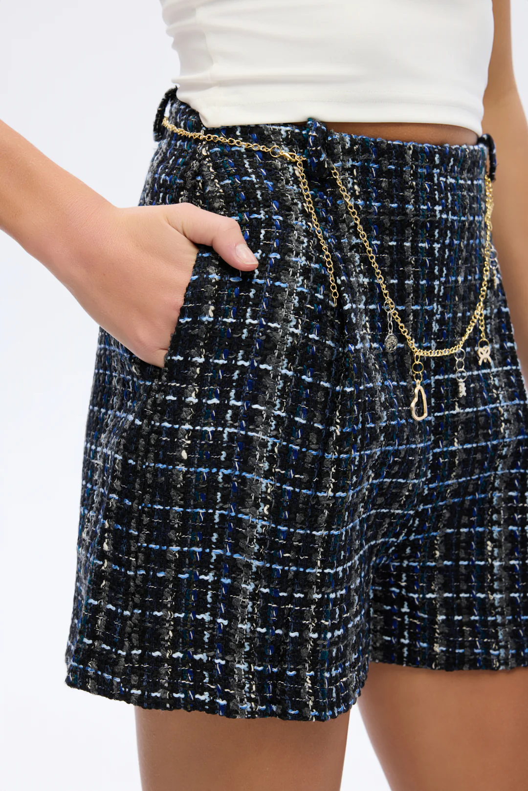 Zincir Kemerli Tüvit Mini Şort Lacivert