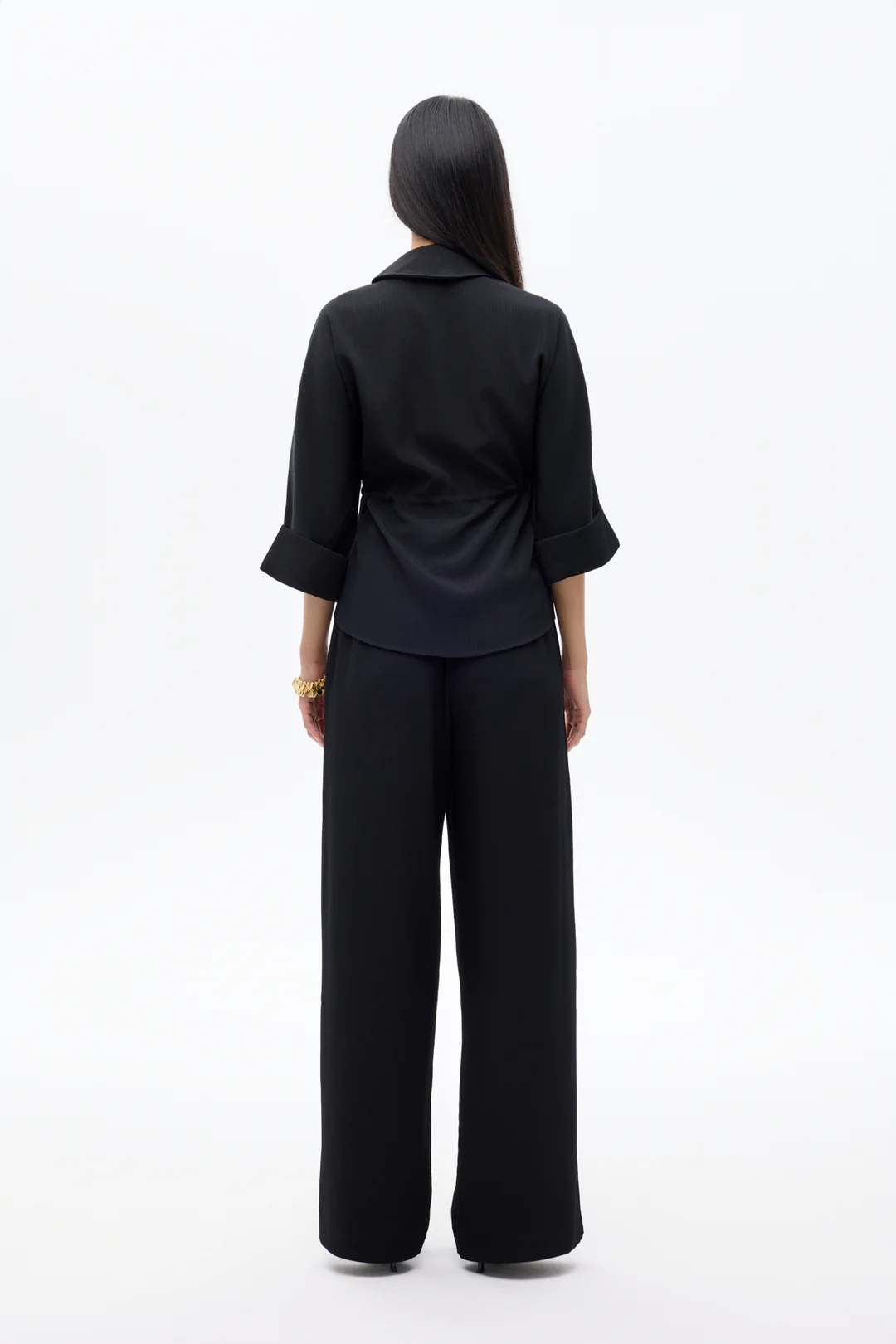 Beli Bağcıklı Manşet Kol Gömlek