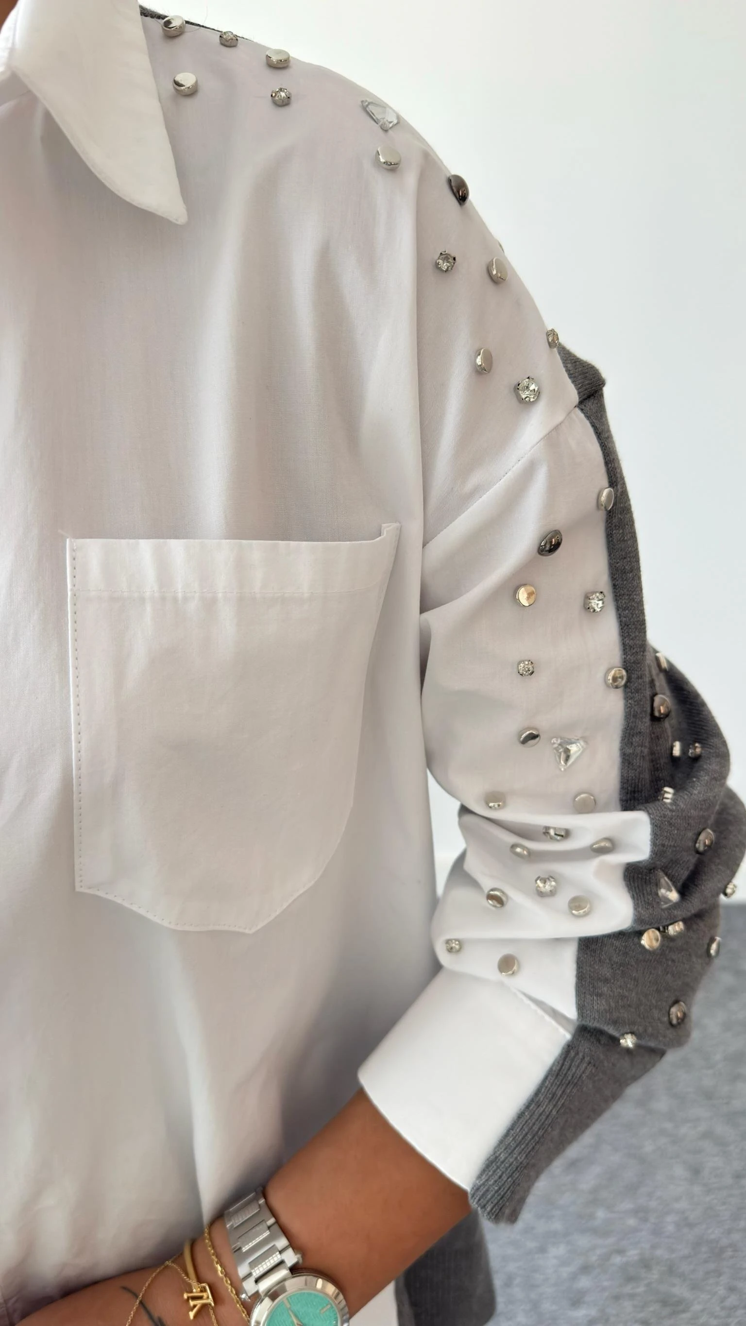 İpkyol Model Kollar Taş Detaylı Gömlek