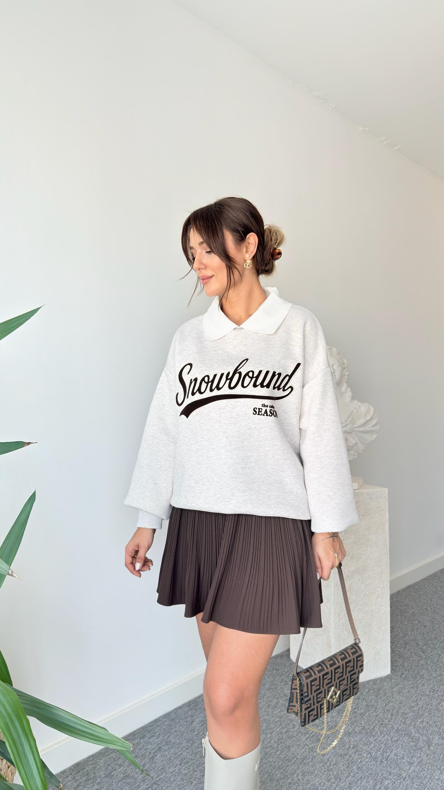 Ruzi Yaka Detaylı Yazılı Bej Sweatshirt