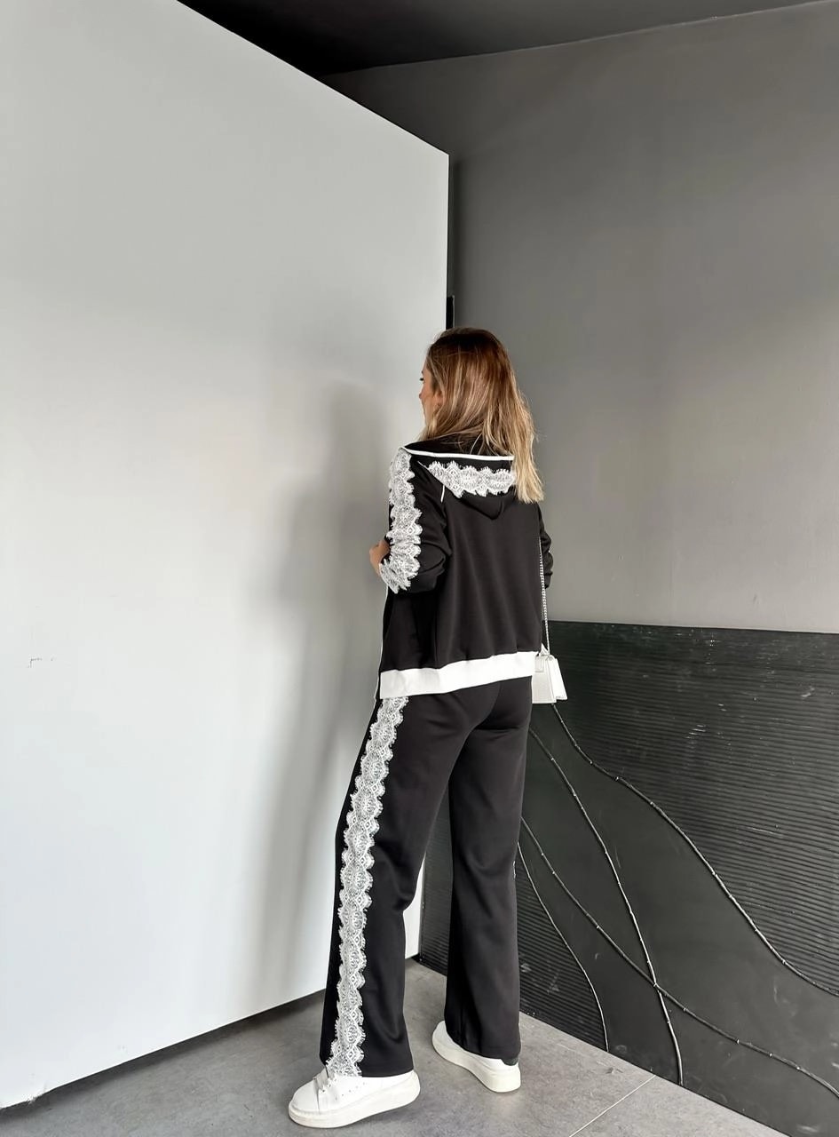 Dantel Parçalı Tasarım Takım