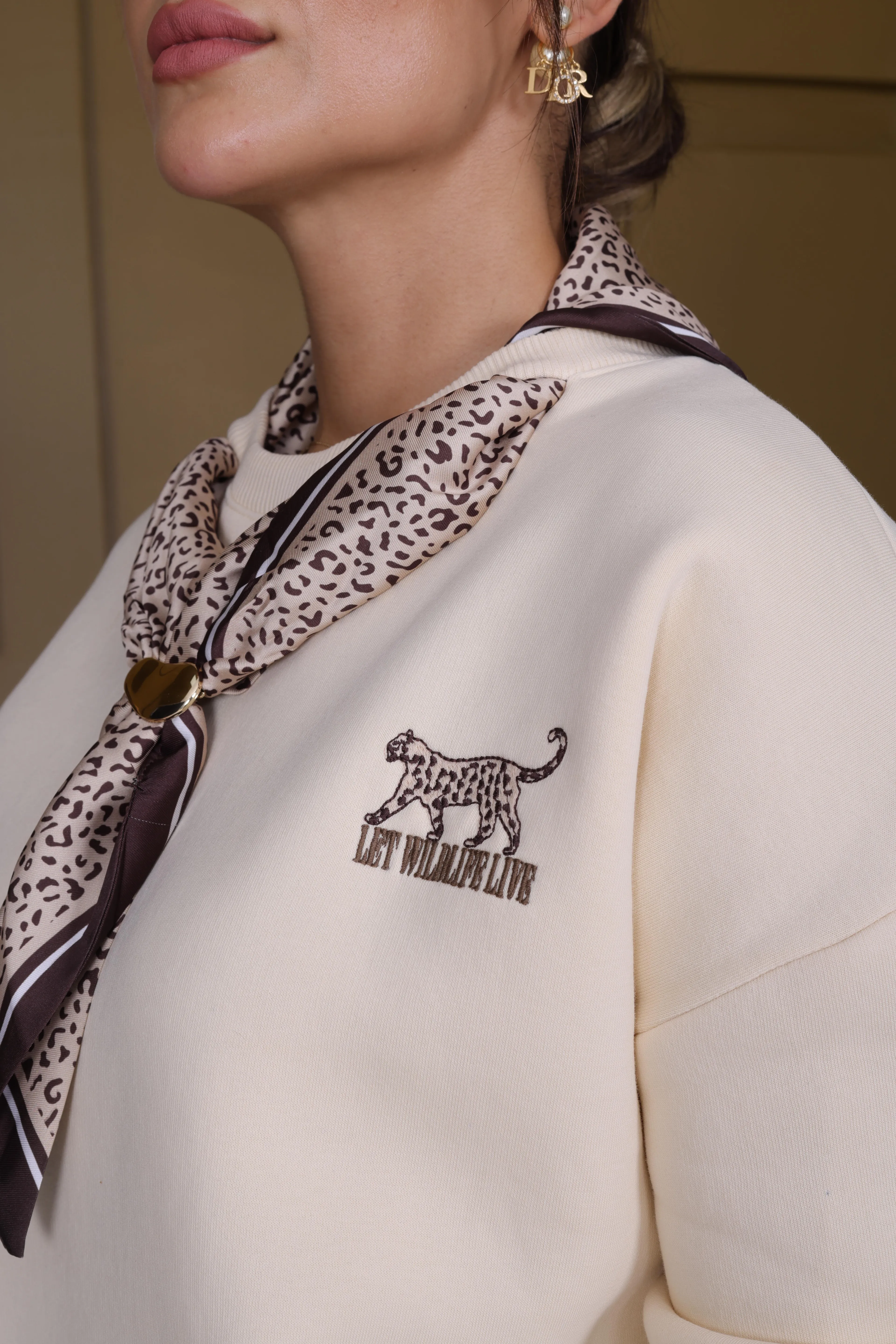 Maries Kaplan İşlemeli Fular Detaylı Sweatshirt