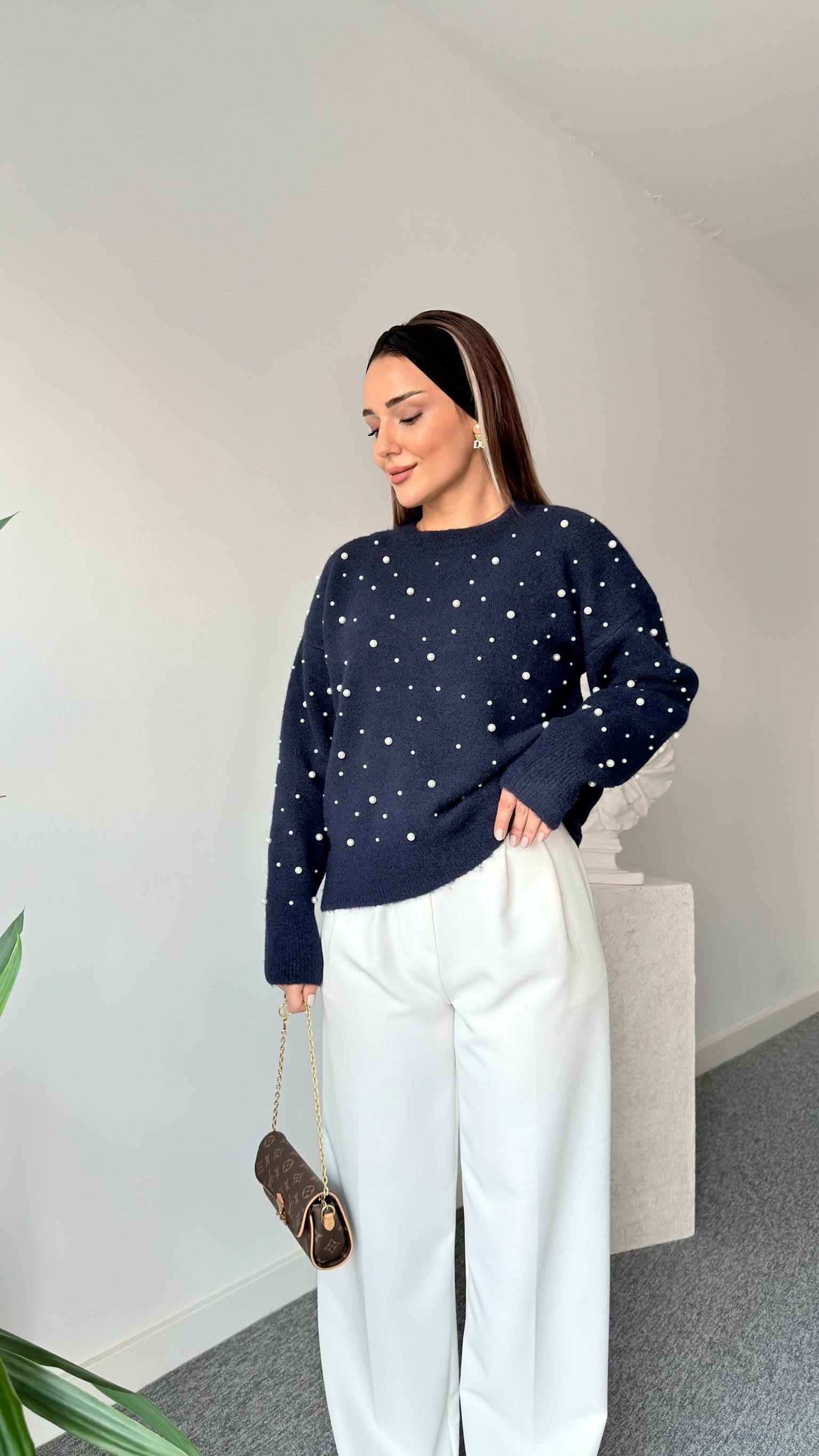 Tita İnci Çakımlı Kazak