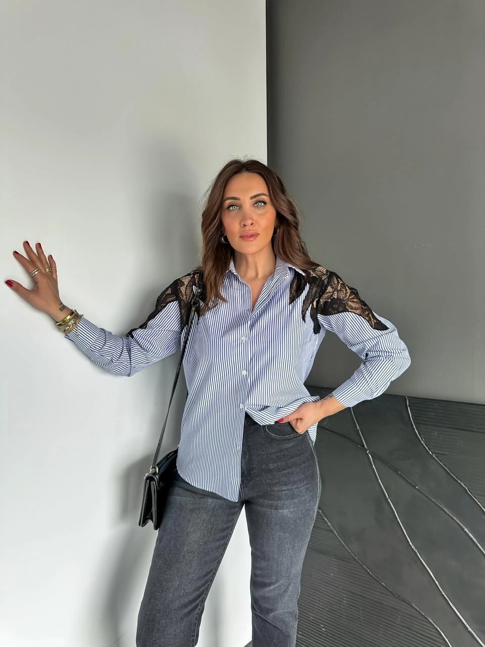 Lazer Güpür Detaylı Tasarım Gömlek - Mavi