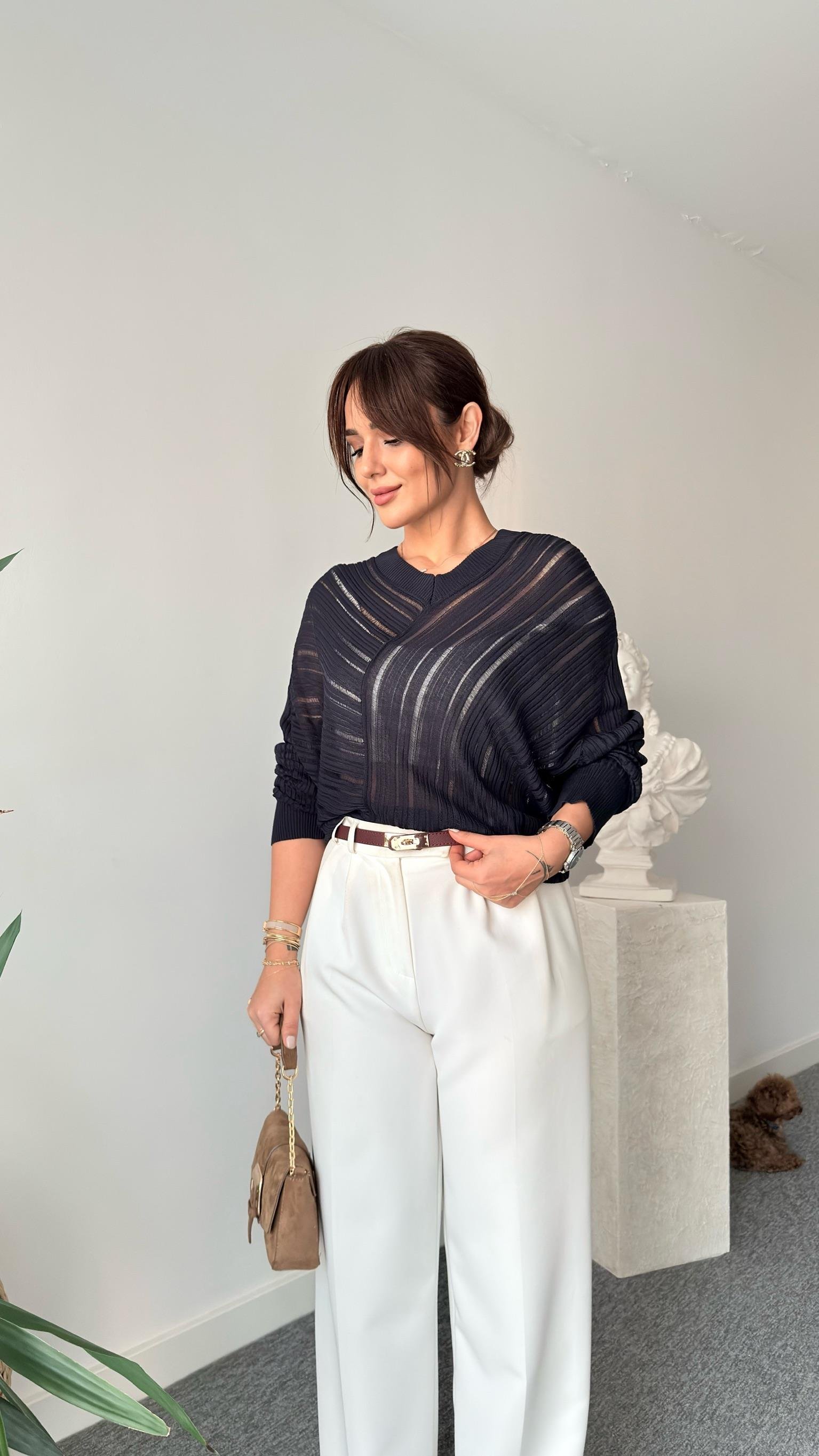 V Yaka Asimetrik Transparan Triko Kazak