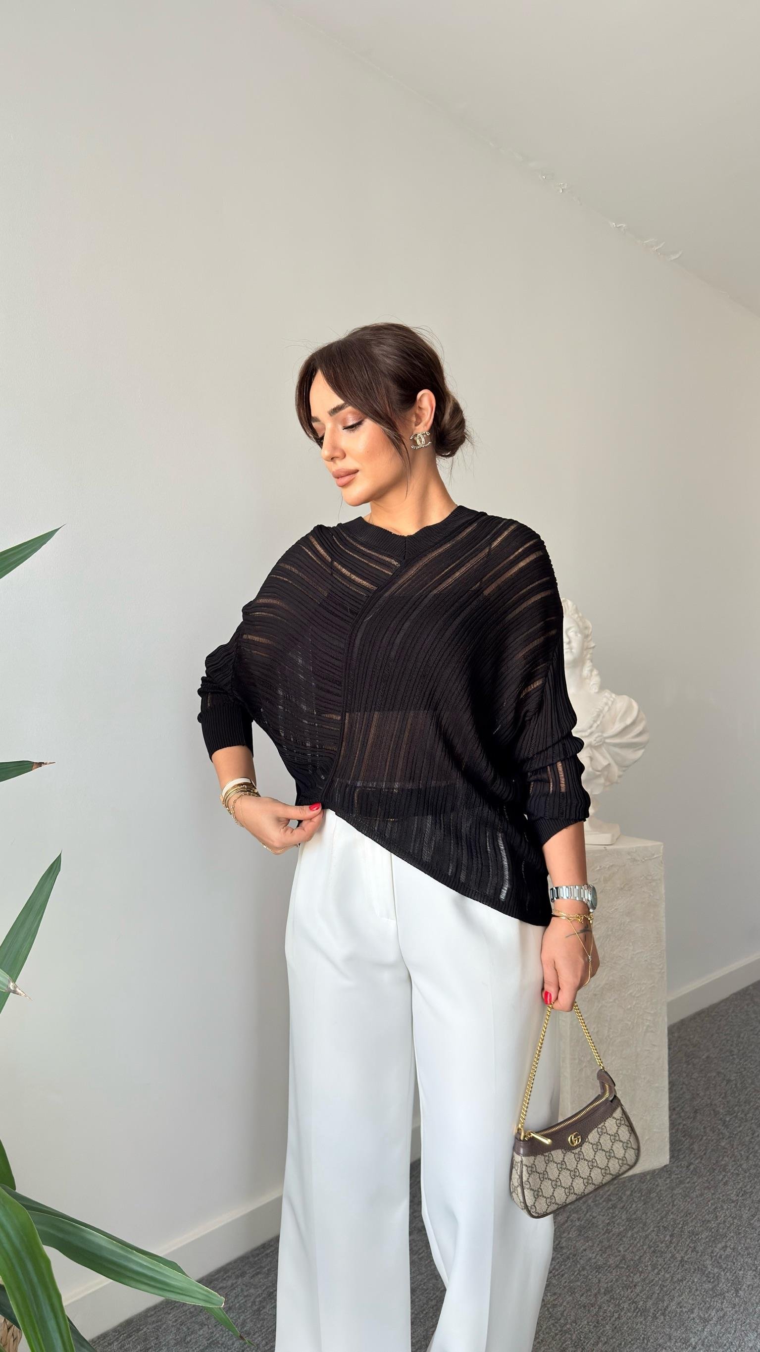 V Yaka Asimetrik Transparan Triko Kazak - Siyah