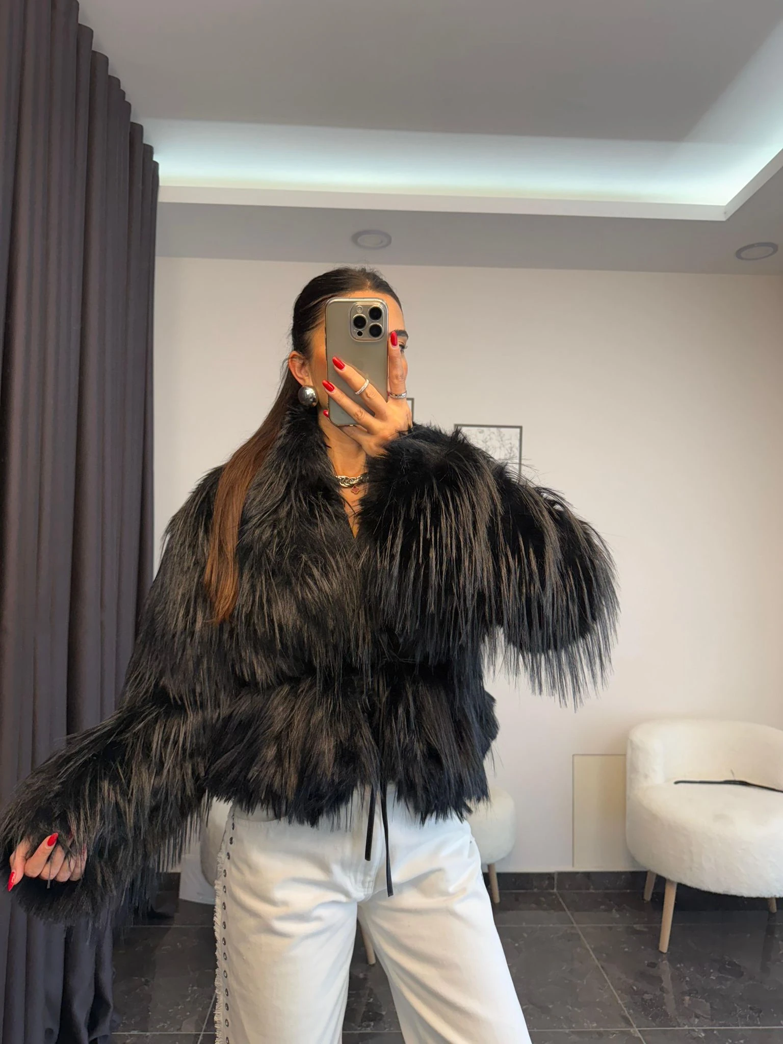 Yakalı Tüylü Peluş Kürk