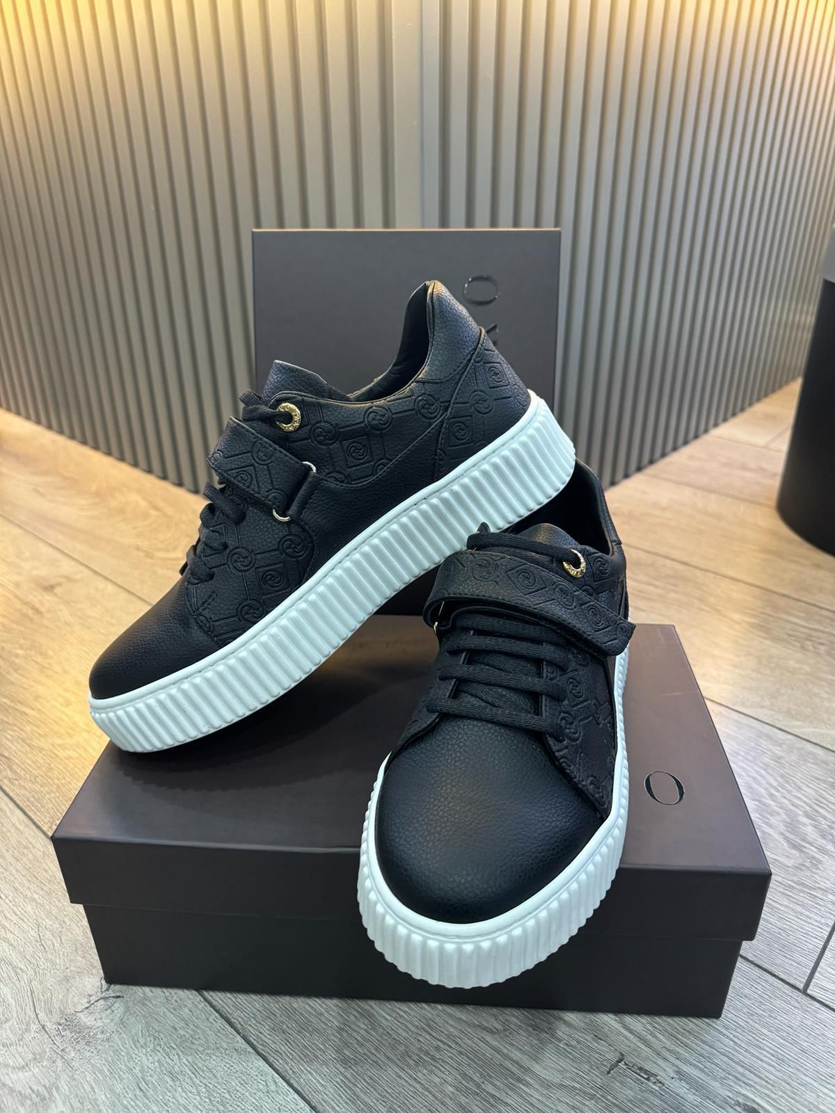 Vakko Bantlı Snekars